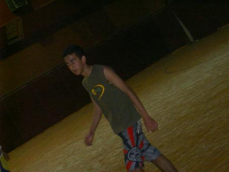 moi dans le sous terrain du complex mohamed 5